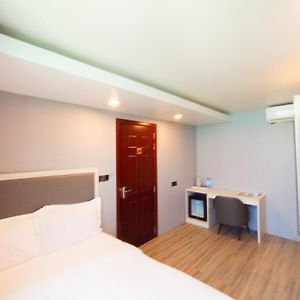 Superior Double Room Sea View Airport Transfer